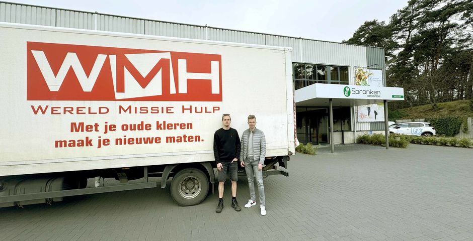 Spronken Orthopedie donates 15 pallets of orthopaedic materials to Wereld Missie Hulp